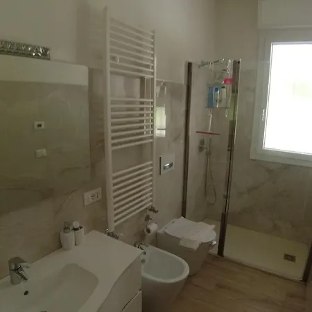 La Casa Di Luca-fiera E Stazione-private Parking Appartement Bologne