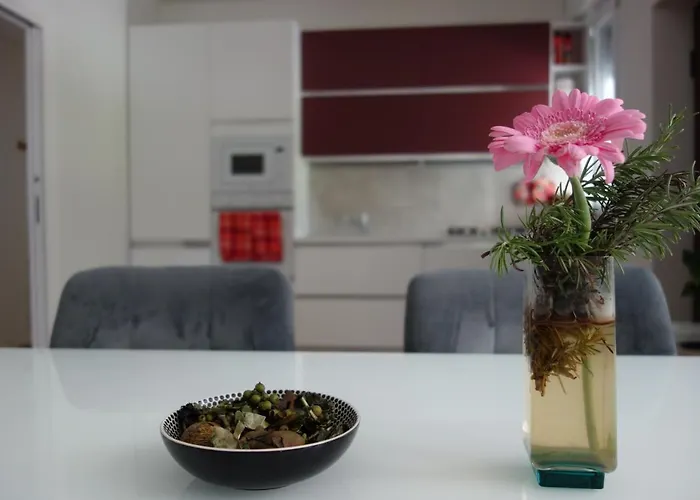 La Casa Di Luca-fiera E Stazione-private Parking *