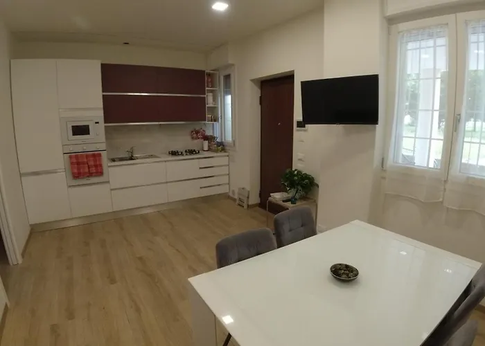 דירה La Casa Di Luca-fiera E Stazione-private Parking בולוניה