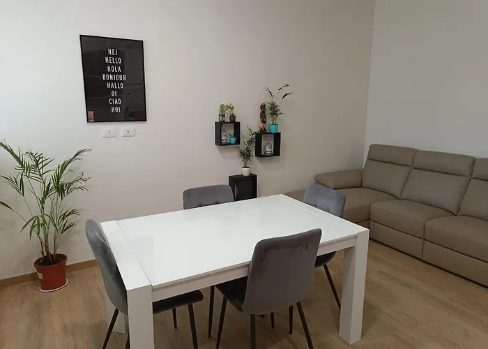 La Casa Di Luca-fiera E Stazione-private Parking Bologna