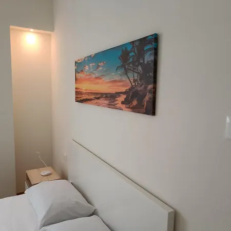 La Casa Di Luca-fiera E Stazione-private Parking Bologna