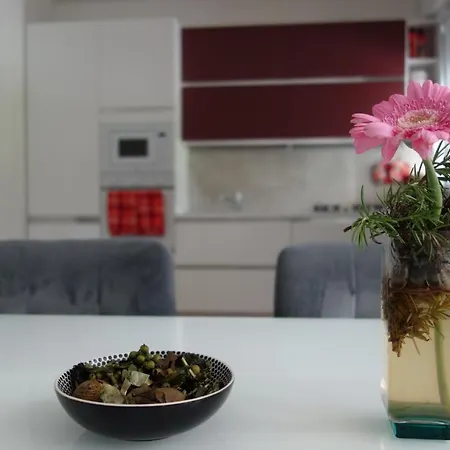 La Casa Di Luca-fiera E Stazione-private Parking *