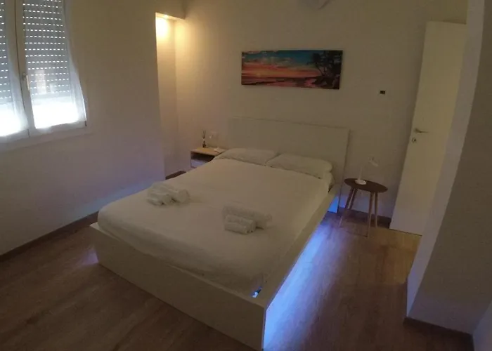 La Casa Di Luca-fiera E Stazione-private Parking * Bologna