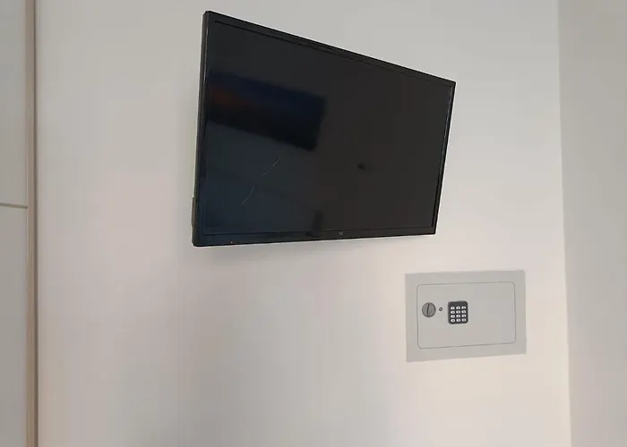 La Casa Di Luca-fiera E Stazione-private Parking Appartamento