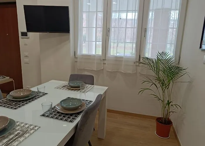 La Casa Di Luca-fiera E Stazione-private Parking Bologna