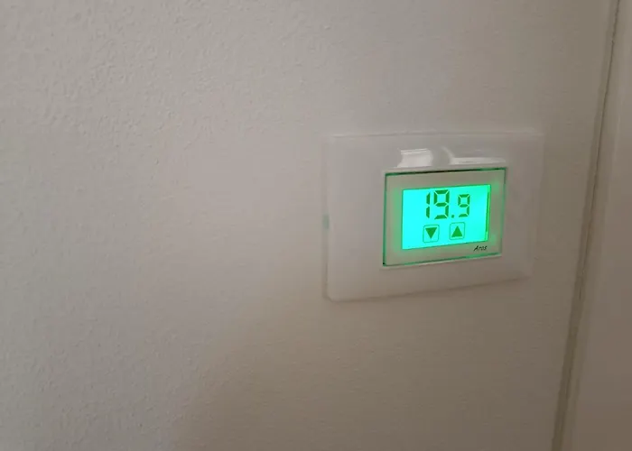 La Casa Di Luca-fiera E Stazione-private Parking Болонья